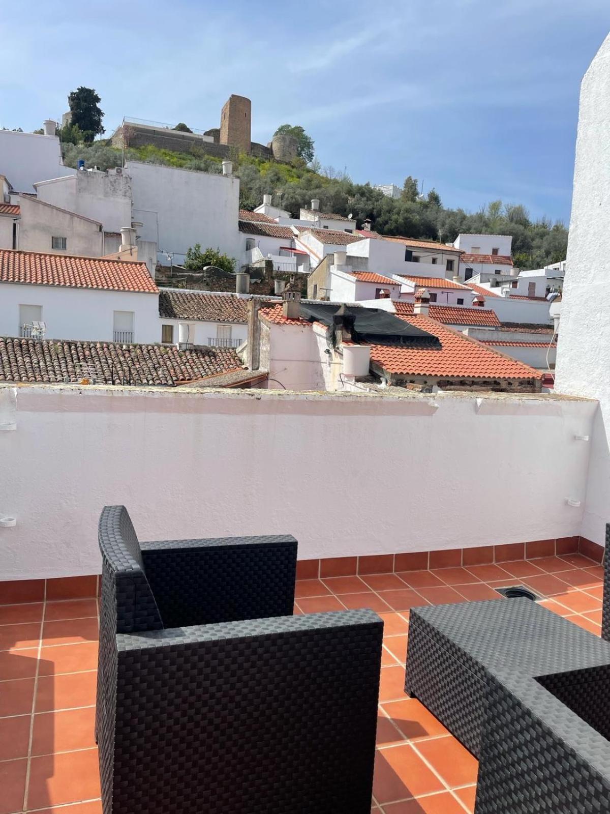 Apartamento Puerta Del Perdon Constantina Exteriör bild